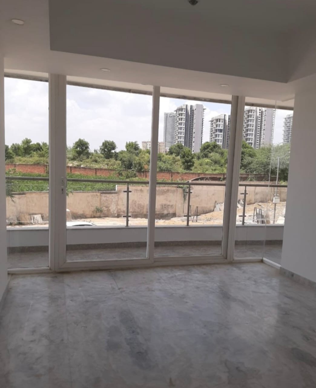 4BHK Krrish Provence Estate, Gwalpahari available for rent